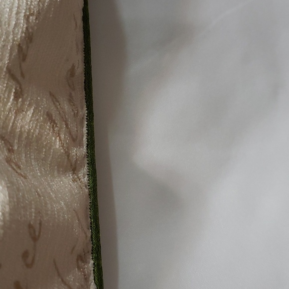 Nicole Miller Home NWT Beaded Pumpkins and Sunflowers Table Runner - Picture 6 of 9